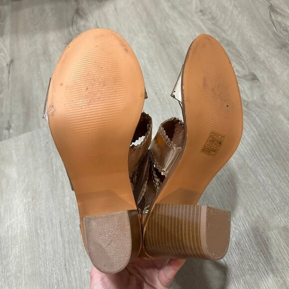 Yoki Metalic Gold Chunky Sandal Heels Women's Size 9 - Picture 7 of 8